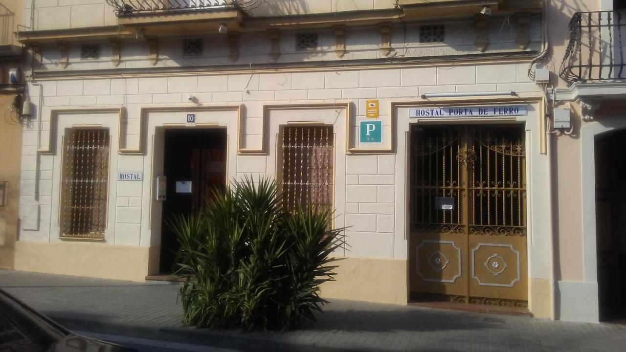 Hotel Hostal Porta De Ferro à Sant Boi de Llobregat Extérieur photo